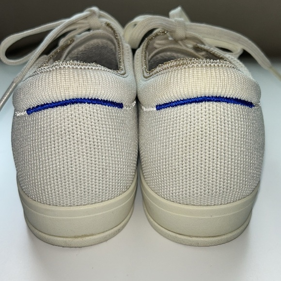 Rothys Limited Edition Gold Metallic Lace up Sneakers - Size 7 - Picture 7 of 13